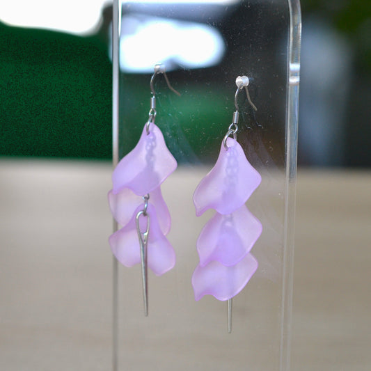Boucles D'oreilles - Pétales d'aiguille - Parme translucide
