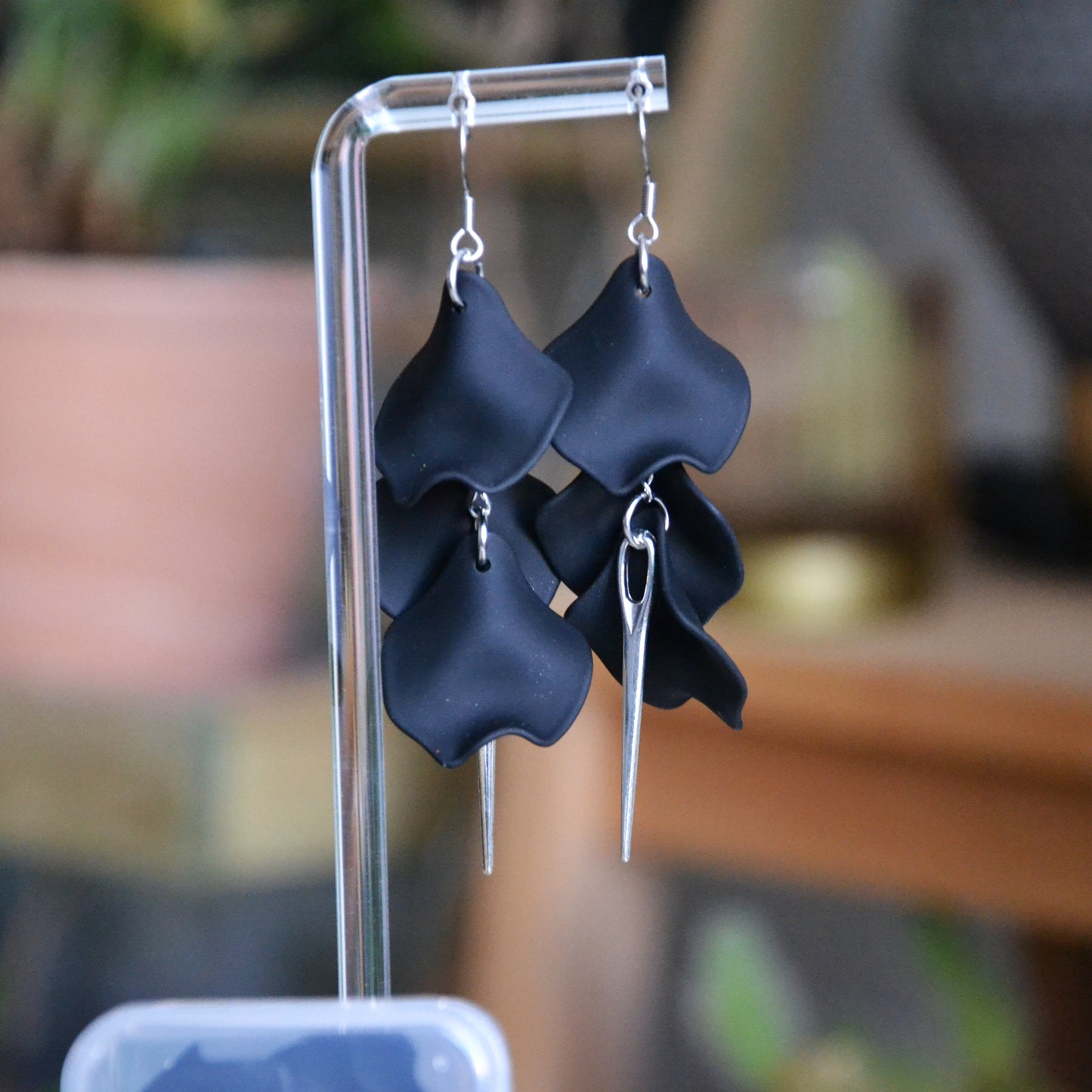 Boucles D'oreilles - Pétales d'aiguille - Black to Black