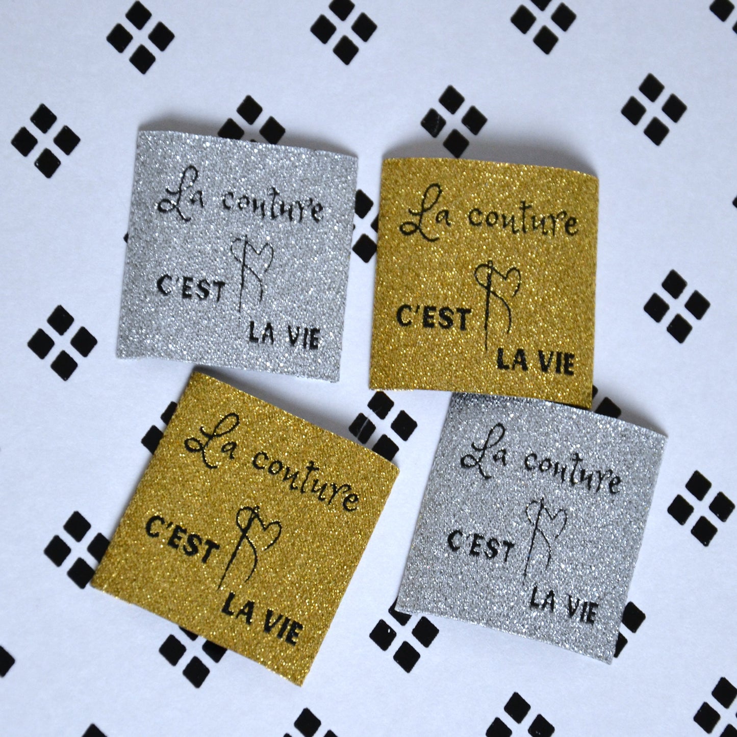 Étiquettes à coudre - La couture c'est la vie! - Mélange Or et Argent