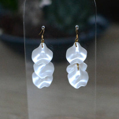 Boucles d'oreilles - Pétales chaine dorée