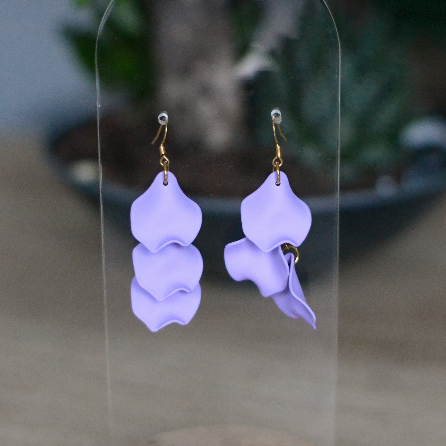 Boucles d'oreilles - Pétales chaine dorée