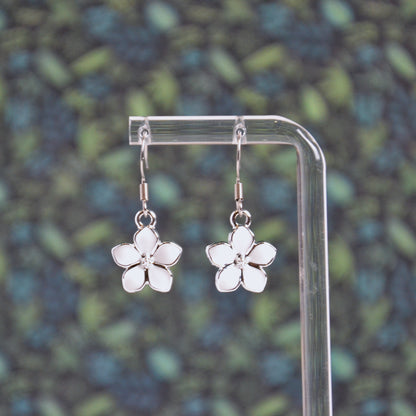 Boucles d'oreilles - fleur simple argentée
