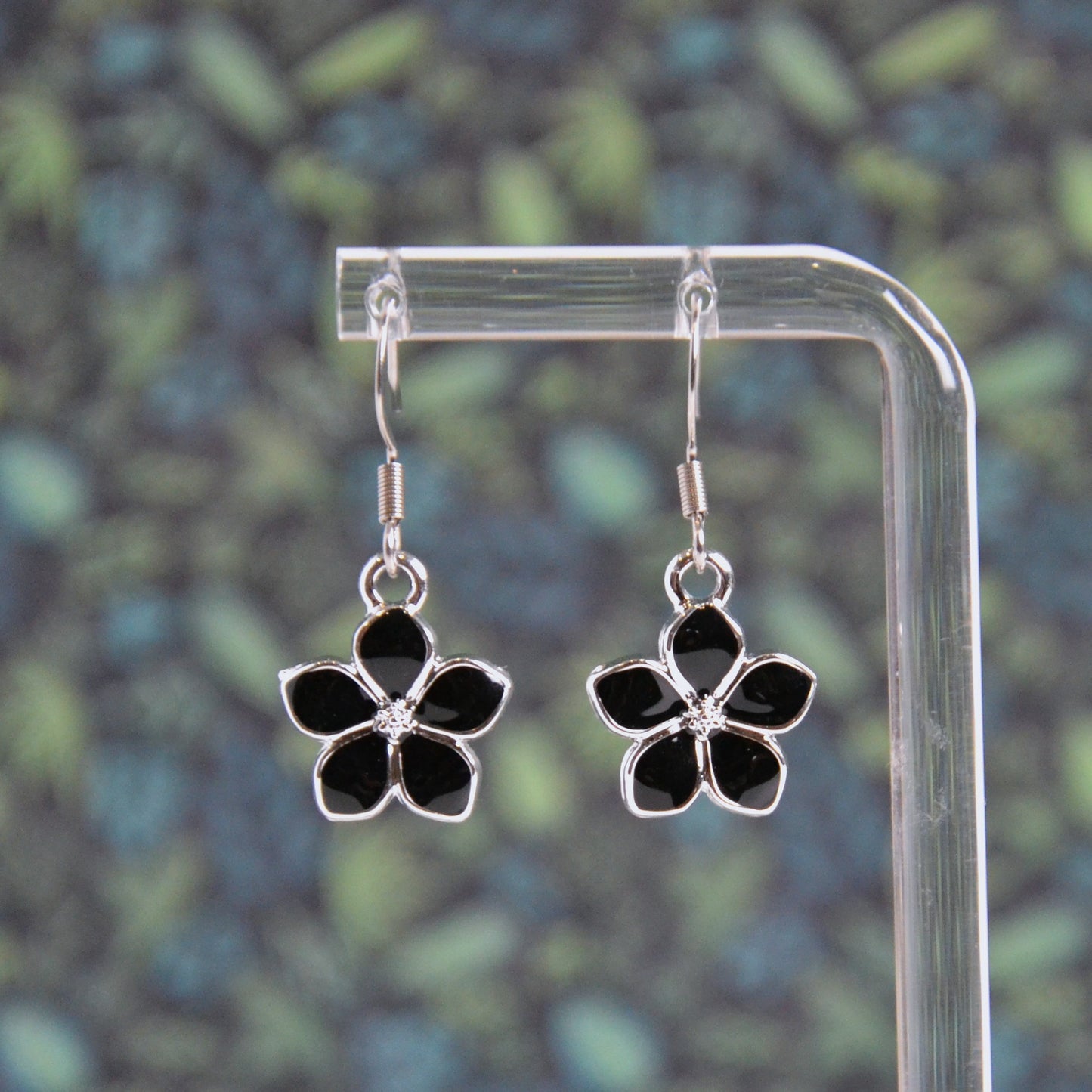 Boucles d'oreilles - fleur simple argentée