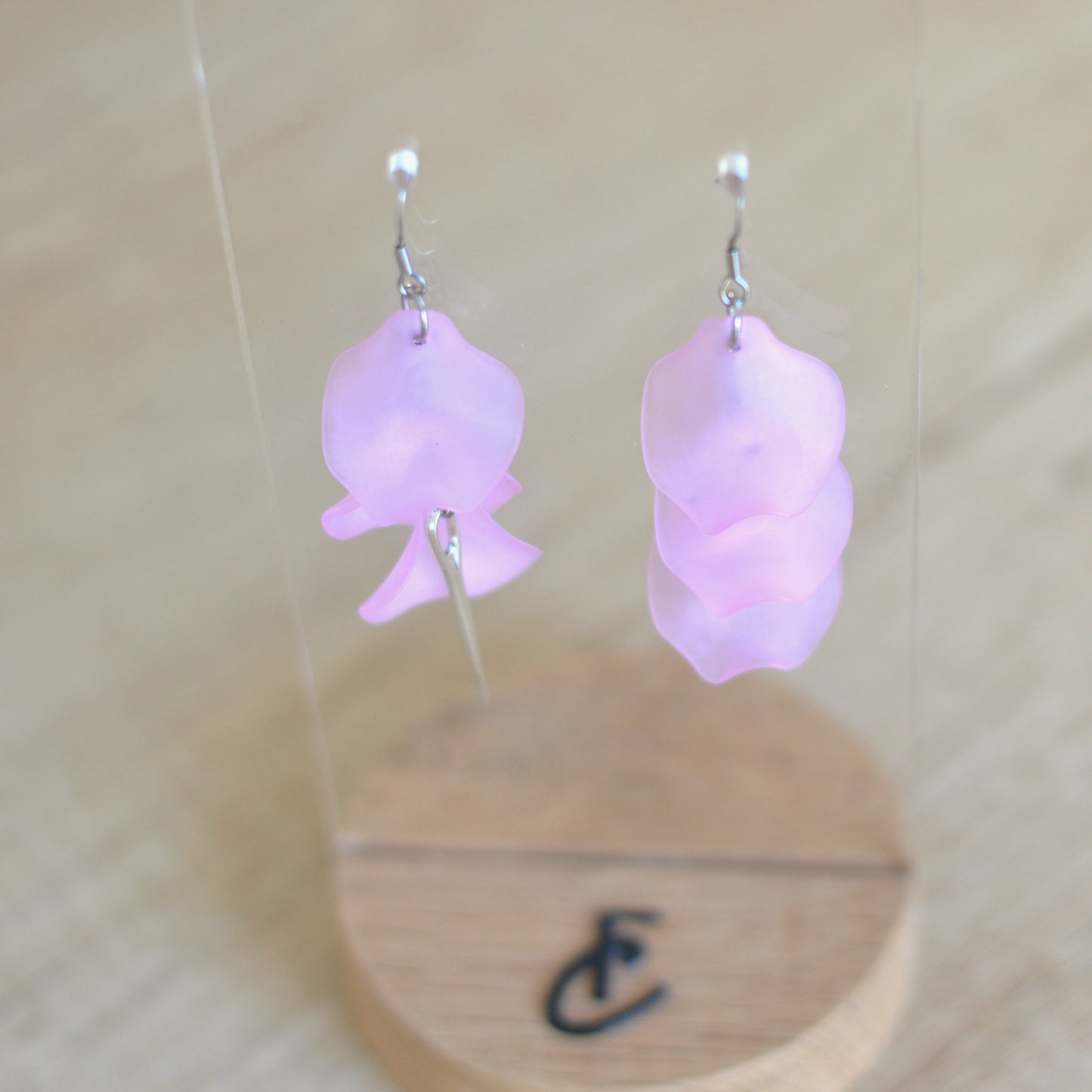 Boucles D'oreilles - Pétales d'aiguille - Parme translucide