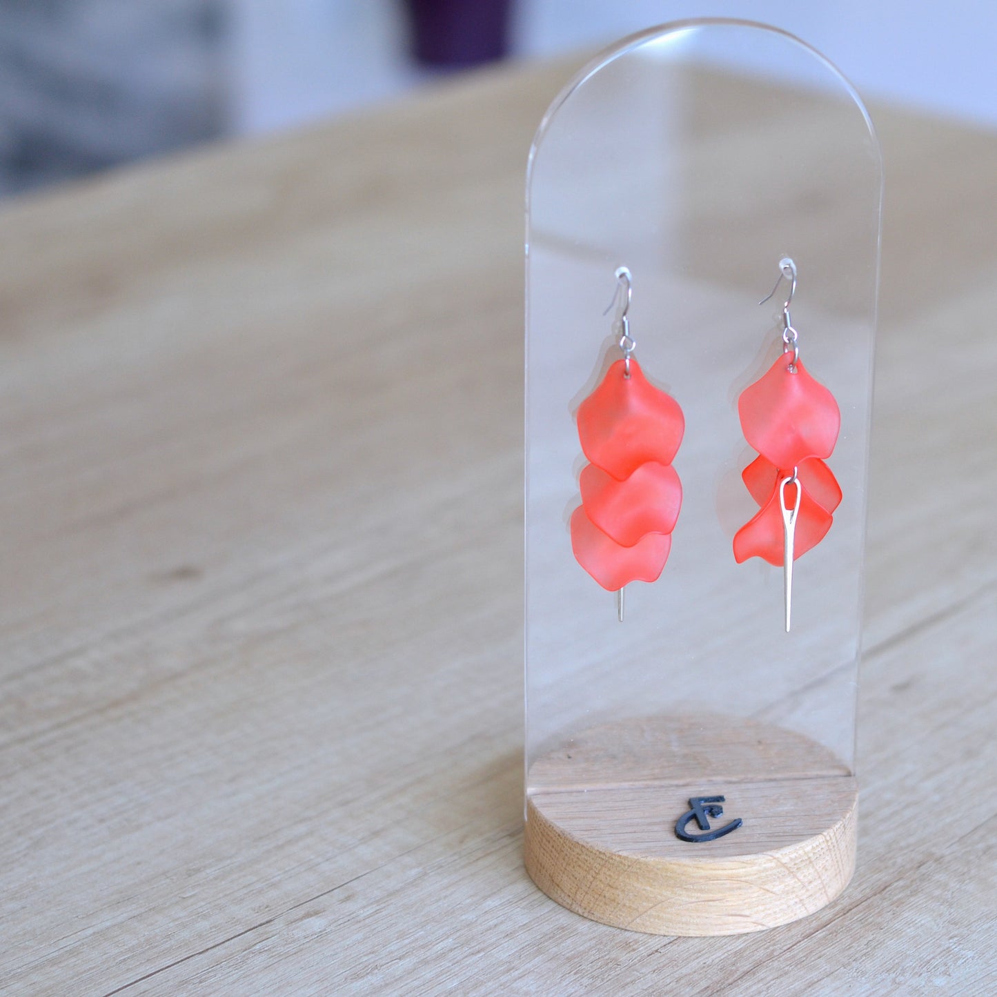 Boucles D'oreilles - Pétales d'aiguille - Corail translucide