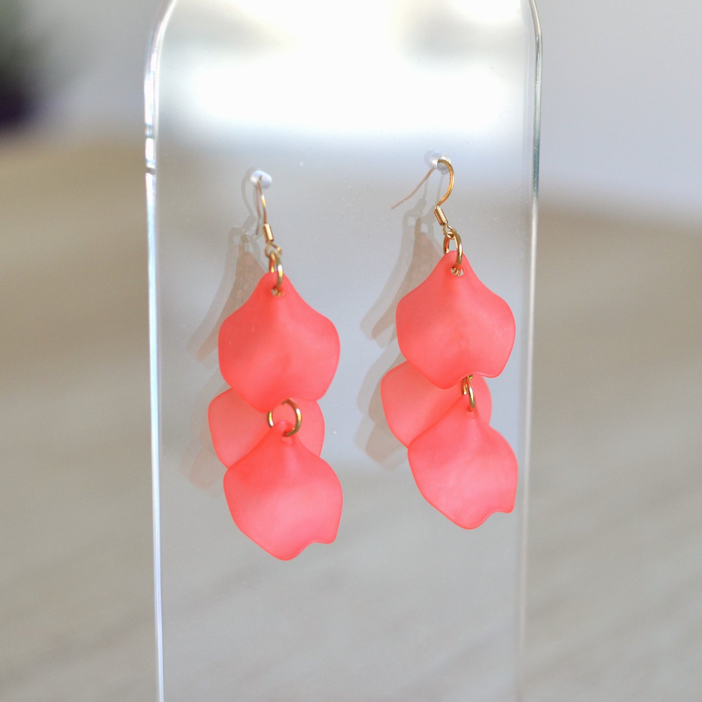 Boucles d'oreilles - Pétales chaine dorée