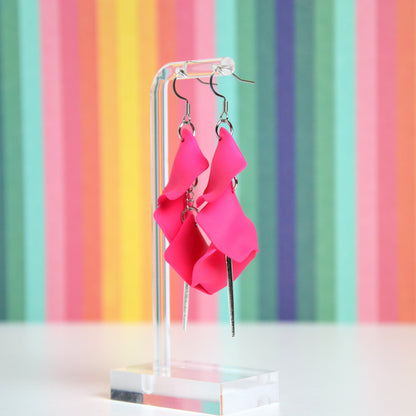 Boucles D'oreilles - Pétales d'aiguille - rose fluo
