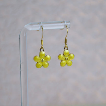 Boucles d'oreilles - Fleur simple dorée