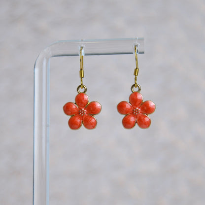 Boucles d'oreilles - Fleur simple dorée
