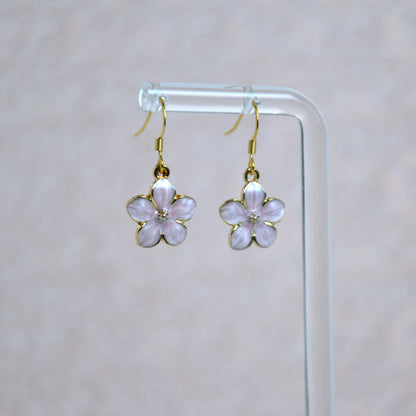 Boucles d'oreilles - Fleur simple dorée