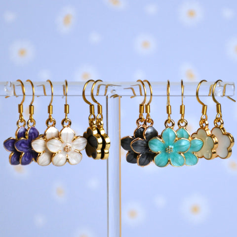 Boucles d'oreilles - Fleur simple dorée