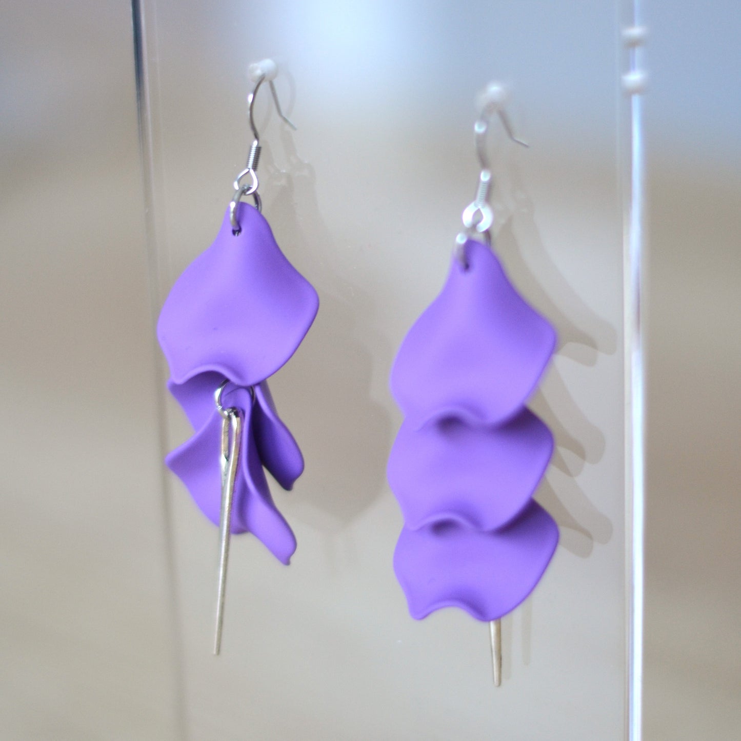 Boucles D'oreilles - Pétales d'aiguille - Mauve foncé