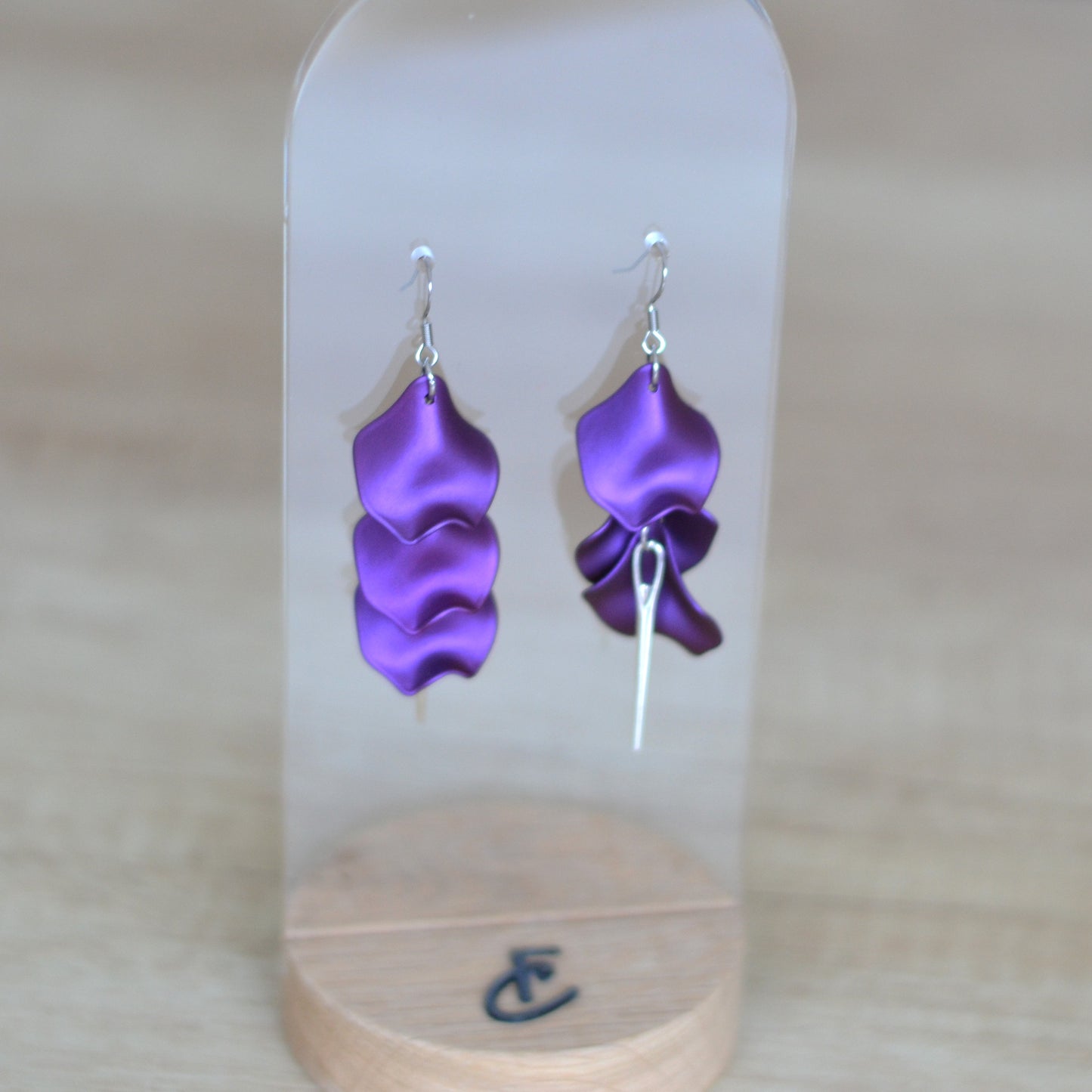 Boucles D'oreilles - Pétales d'aiguille - Ultra violet