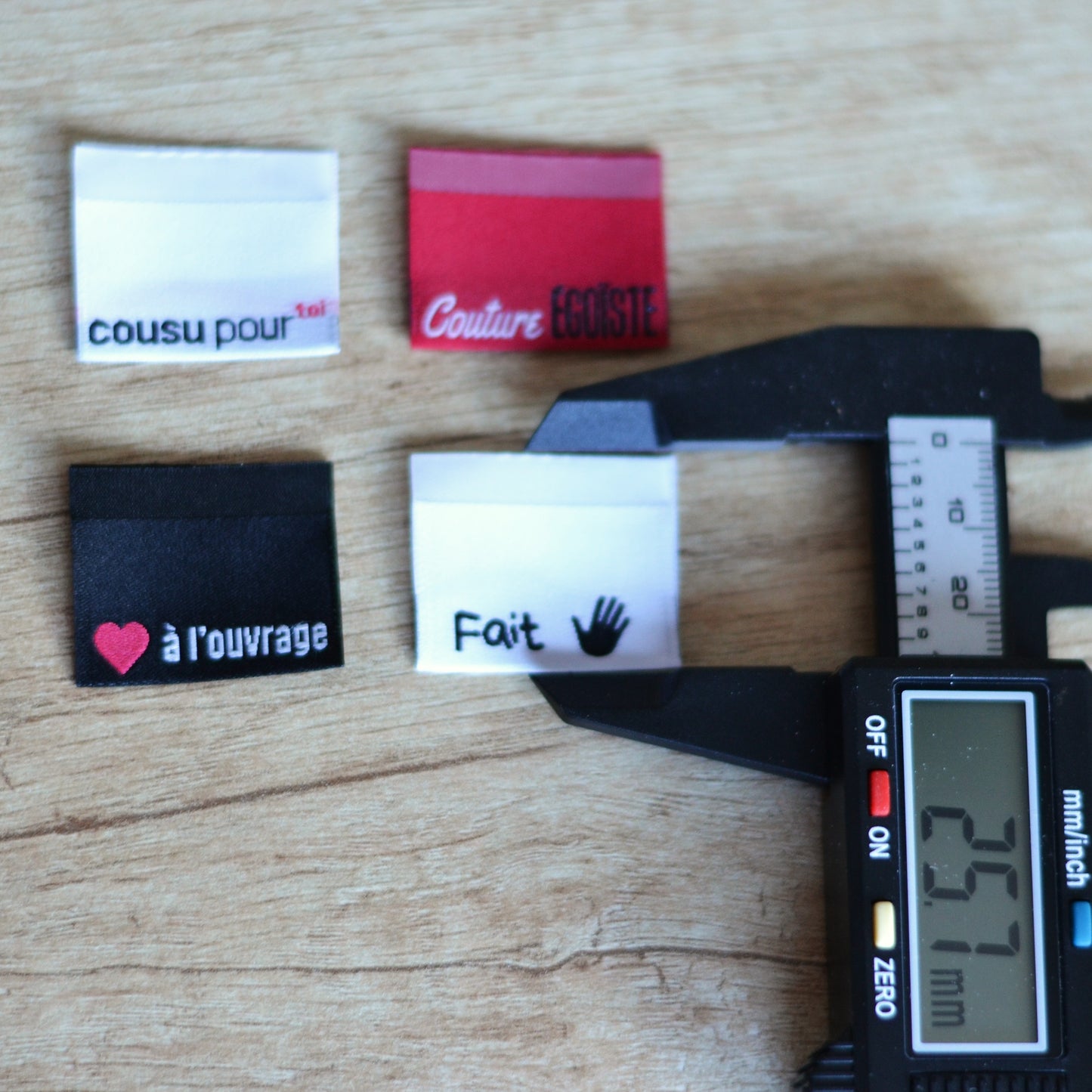 Kit Mini Étiquettes - Les 4 Messages à Coudre