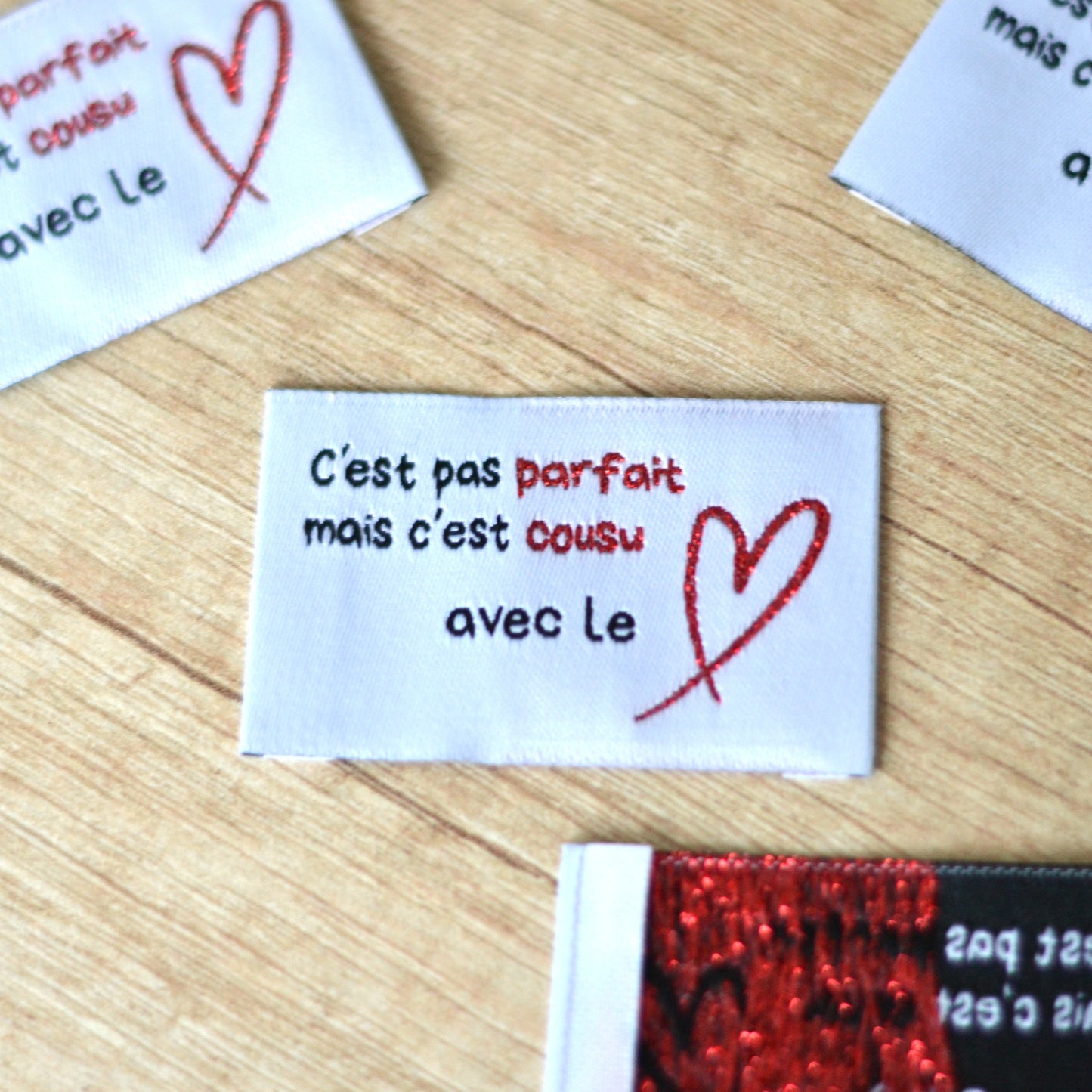 Étiquettes à coudre - Cousu avec le cœur ❤️