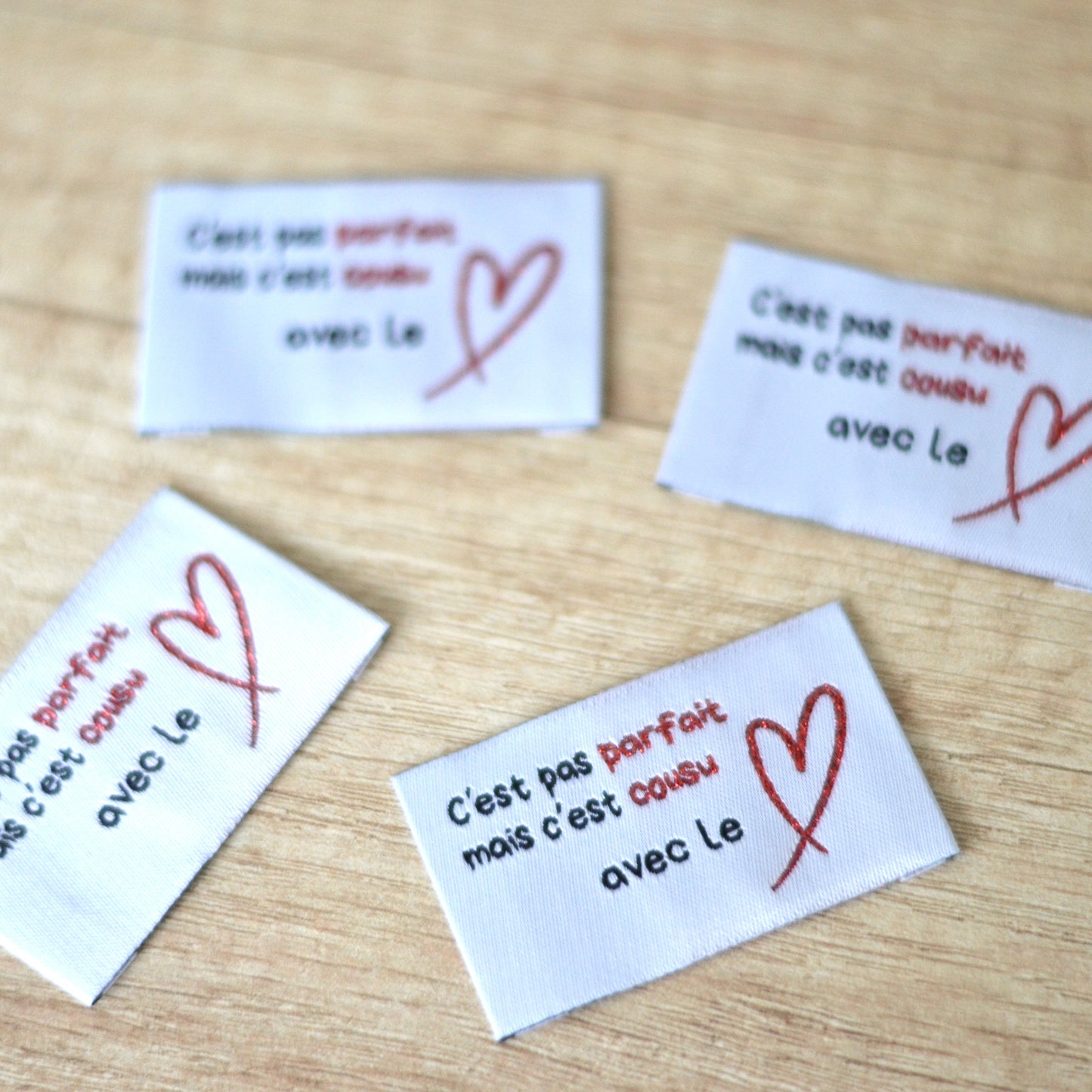 Étiquettes à coudre - Cousu avec le cœur ❤️