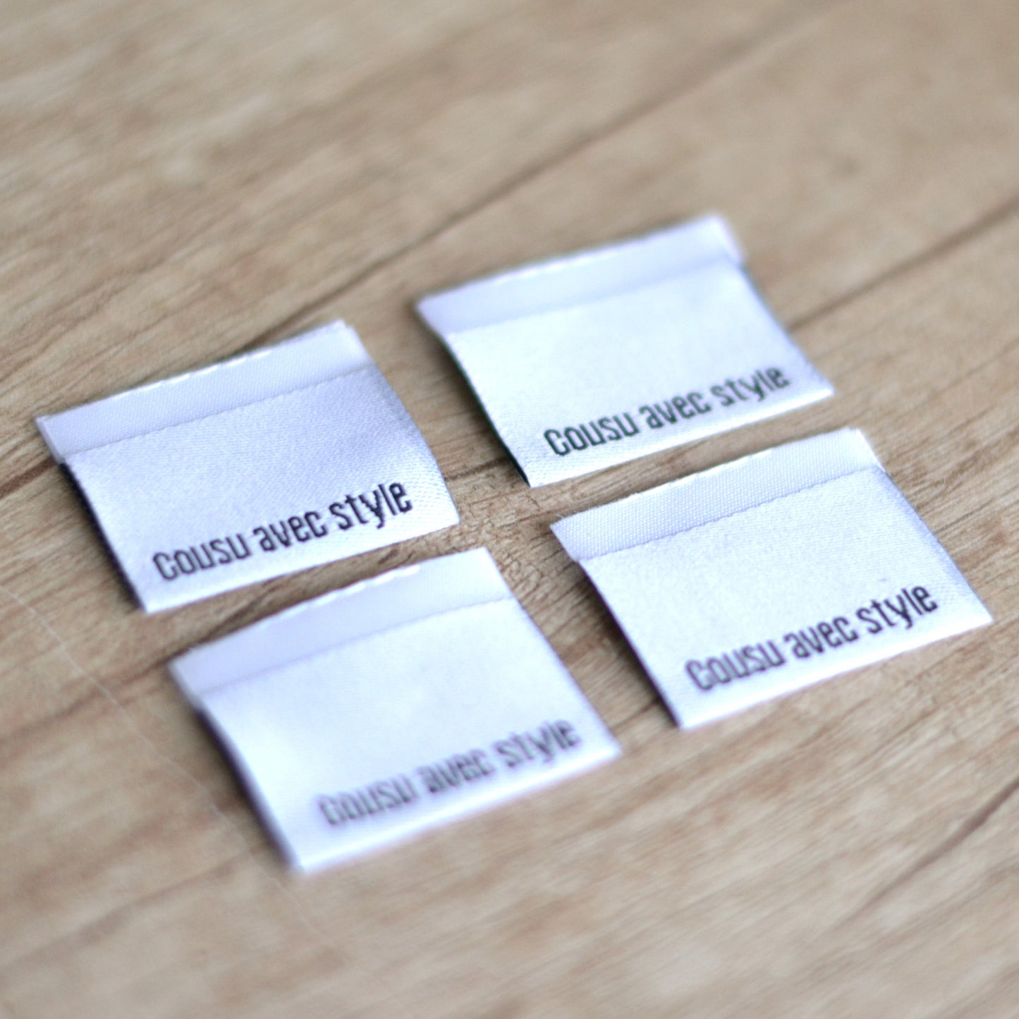 Étiquette tissée "Cousu avec style" – Petit format