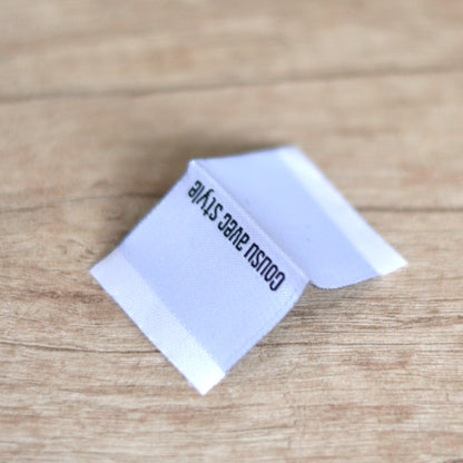 Étiquette tissée "Cousu avec style" – Petit format