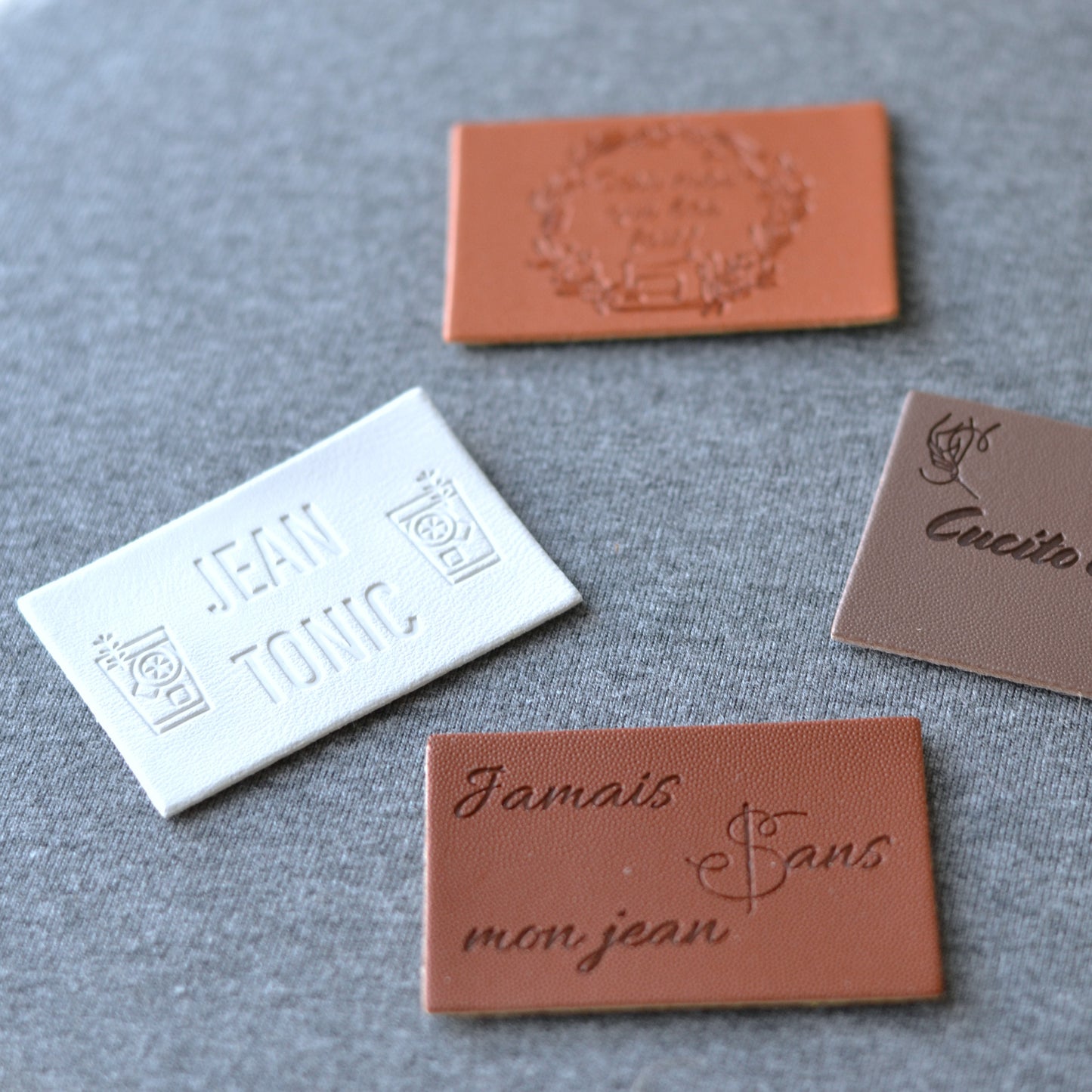 Jacrons/Etiquettes simili cuir - Assortiment